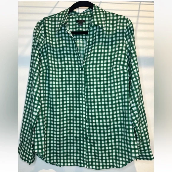 Ann Taylor Green and White Gingham Button-Down Shirt - Picture 2 of 5
